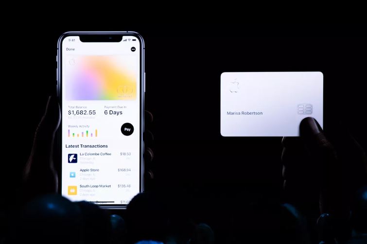 Apple Card comienza a implementarse_